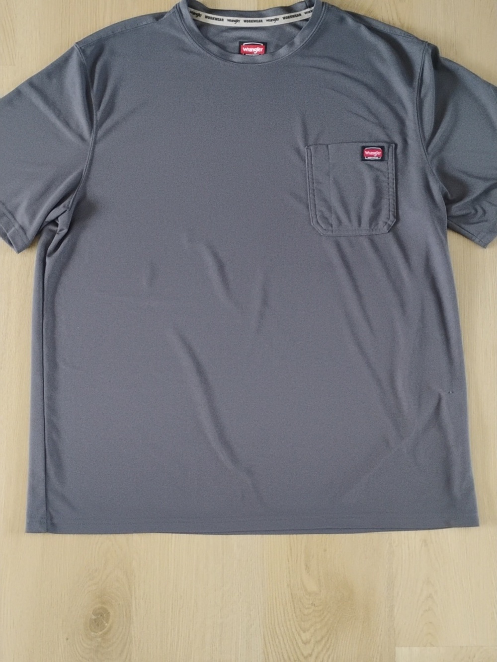 Wrangler Short-Sleeve Pocket Tee - Gray